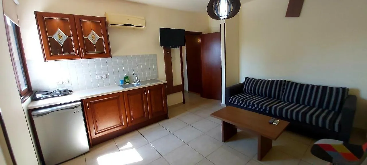 Apartmán Lakis Court Larnaca Kypr