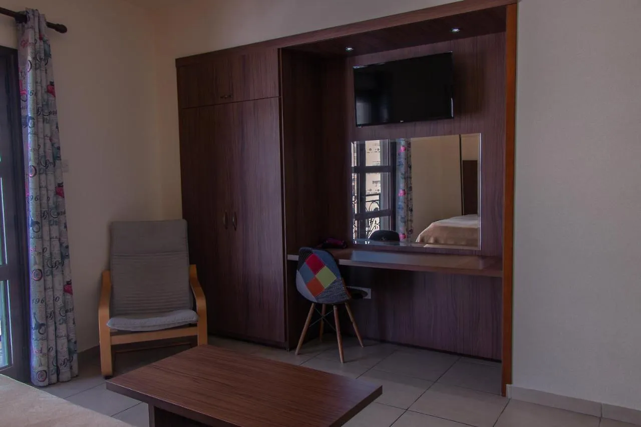 Apartmán Lakis Court Larnaca