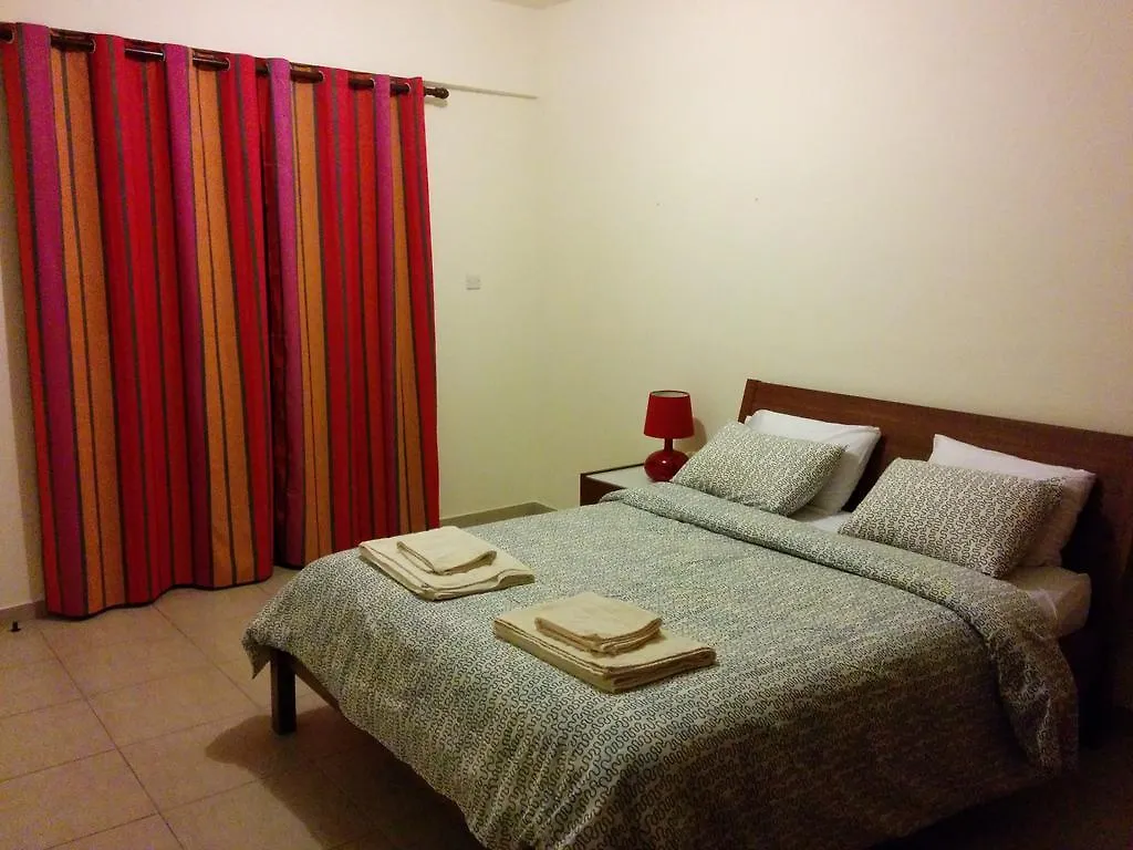 Apartmán Lakis Court Larnaca Kypr