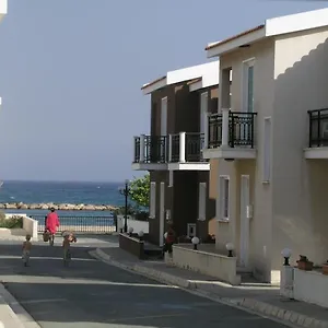 https://philippou-beach-villas-apartments.larnacahotels.org