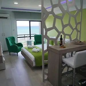 Lazuli Sea View-beachfront Ap 405 Apartman