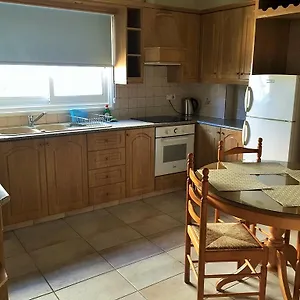 240 Depa Court Apartman